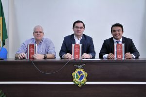 Imagem da notícia - LANÇAMENTO DA REVISTA DA PGE