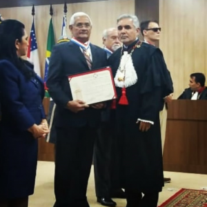 Imagem da notícia - O Procurador-Geral do Estado Dr. Paulo José Gomes de Carvalho, recebe Medalha e Diploma da Ordem do Mérito Judiciário em solenidade do TJ-AM