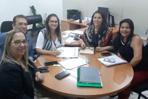 Imagem da notícia - Acordo inédito vai ofertar curso de pós-graduação em Gestão Pública na UEA para servidores da PGE-AM