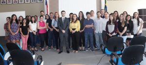 Imagem da notícia - Reforma trabalhista reduziu o número de ações judiciais, afirma juiz do TRT11 durante palestra na PGE-AM