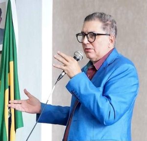 Imagem da notícia - PGE-AM decreta luto oficial de três dias, em virtude do falecimento do Procurador do Estado, Vitor Hugo Mota de Menezes