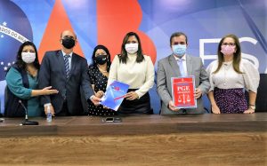 Imagem da notícia - PGE-AM e OAB-AM firmam nova parceria para promover atividades de capacitação na área jurídica