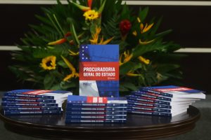 Imagem da notícia - PGE-AM prorroga prazo para o envio de artigos científicos da nova Revista Jurídica do órgão