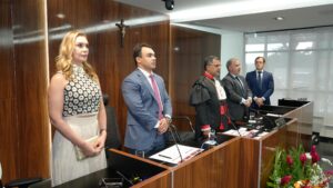 Imagem da notícia - Procurador-geral do Estado participa de posse de novos promotores de Justiça