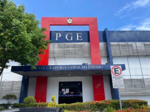Imagem da notícia - Com trabalho da PGE-AM, Governo do Estado garante pagamento da terceira parcela do Fundef a mais de 16,6 mil servidores da educação 