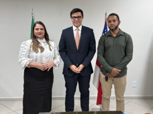 Imagem da notícia - PGE-AM empossa servidores nos cargos de Assistente Procuratorial e Engenheiro Eletricista