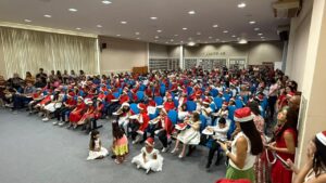 Imagem da notícia - PGE-AM recebe crianças da Escola Estadual Plácido Serrano para celebração natalina
