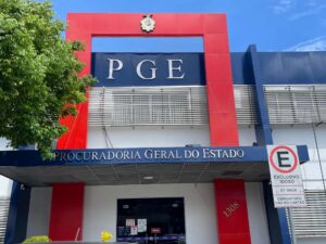 PGE-AM alerta para golpes com uso indevido de membros da instituição